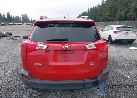 2013 Toyota Rav4 Xle z USA, uszkodzony, nr VIN JTMRFREV8DD044275